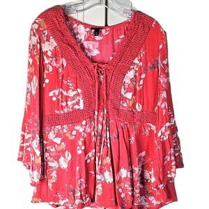 Blouse by Torrid Plus Size 2X Crocheted Floral Reddish Pink